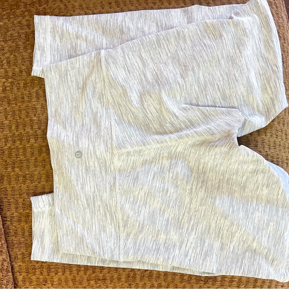 Lululemon White/Gray Striped leggings